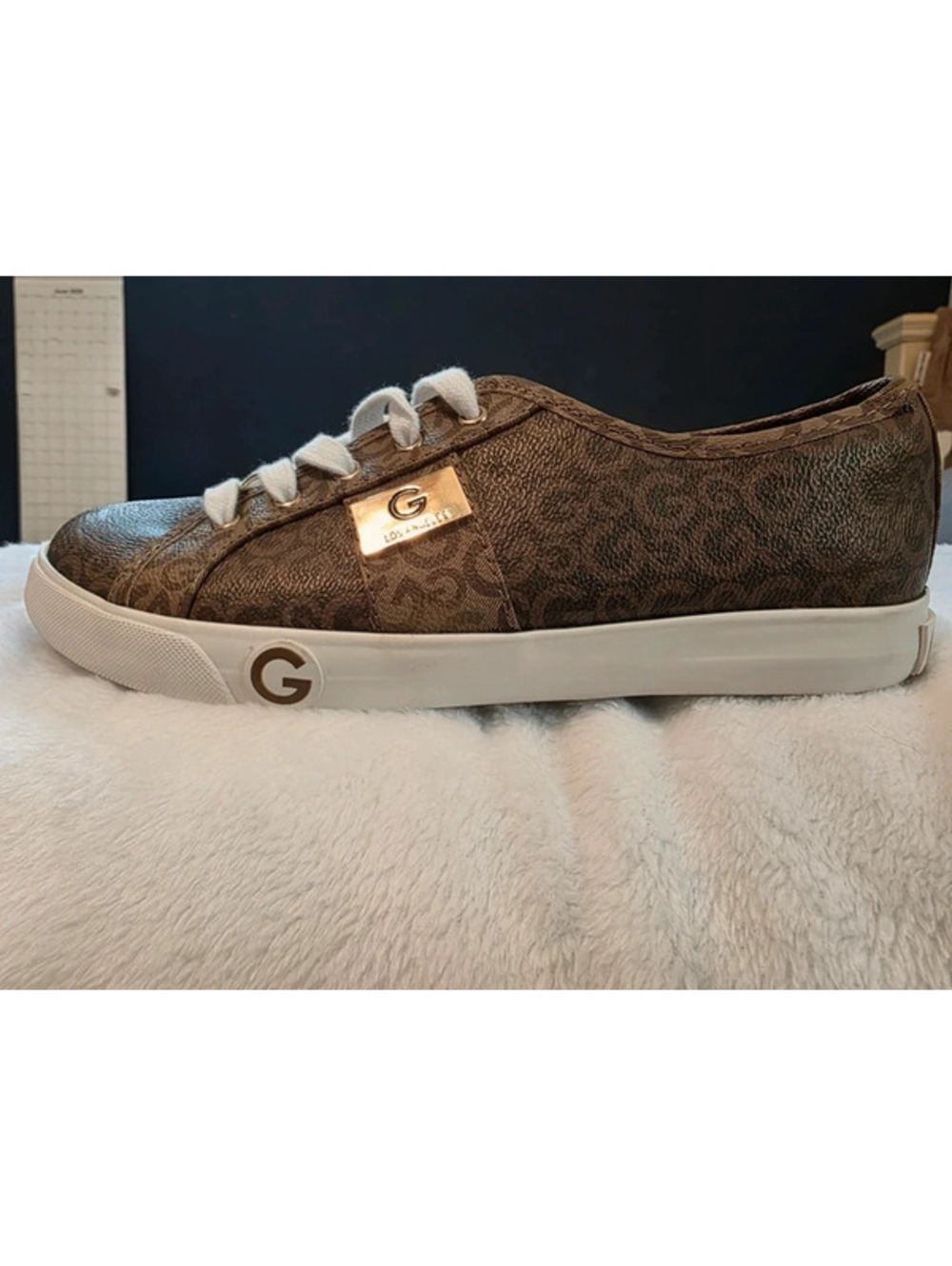 Guess (GBG Los Angeles) womens sneaker